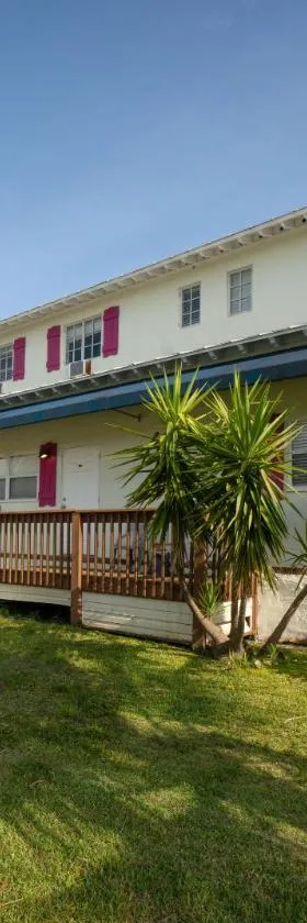 Captain's Table Hotel by Everglades Adventures，位于大沼泽地市的酒店