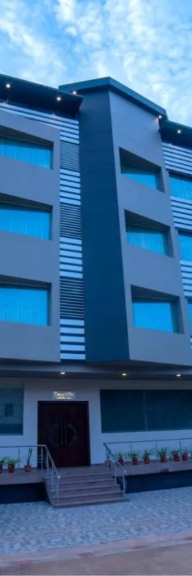 The Bliss Hotel，位于胡布利的酒店