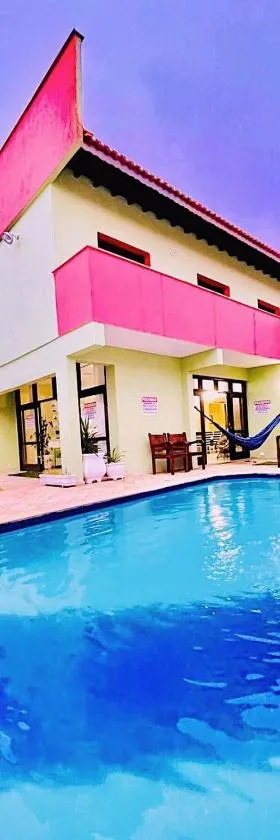 Hostel e Pousada Bahia Beach，位于伊塔尼亚恩的酒店