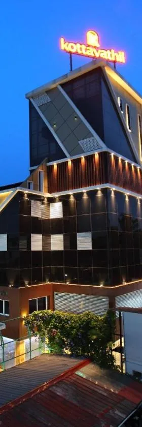 Kottavathil Hotel，位于Tripunittura的酒店