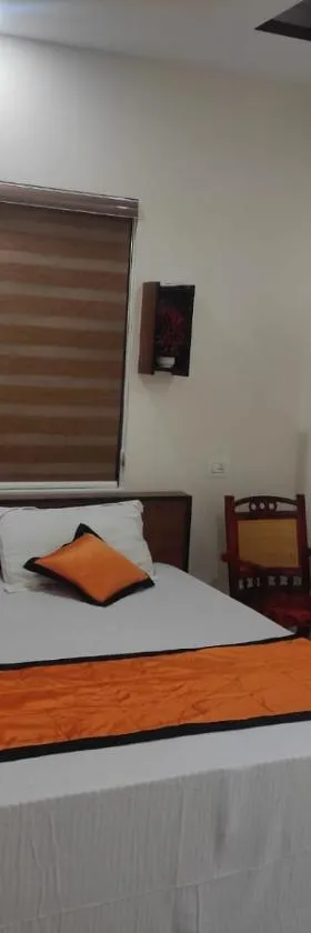 PMS Dhabi Residency，位于Kottakkal的酒店