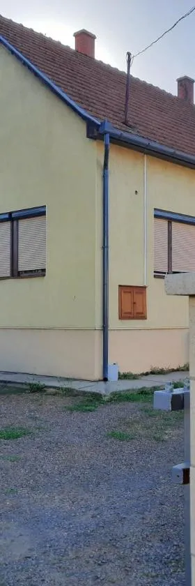 Farkas Szállás，位于Báránd的酒店