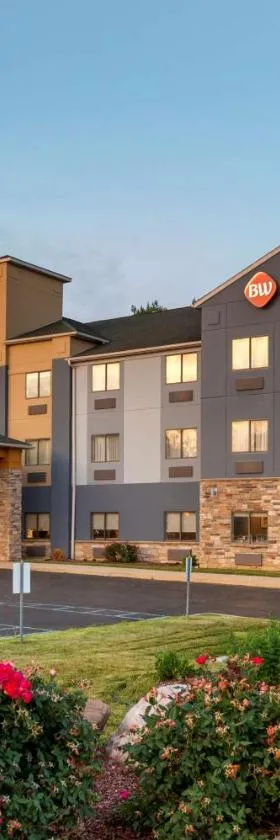 Best Western Plus Warsaw，位于沃索的酒店