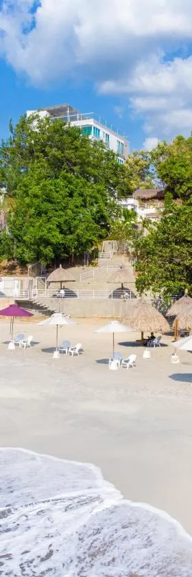 Santorini Casablanca Resort，位于圣玛尔塔的酒店