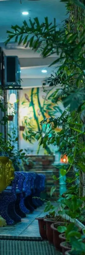 DELIGHT REICH HOTEL，位于佩勒代尼耶的酒店