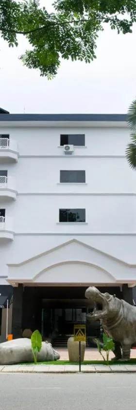 SWISS AVENUE HOTEL，位于双溪大年的酒店