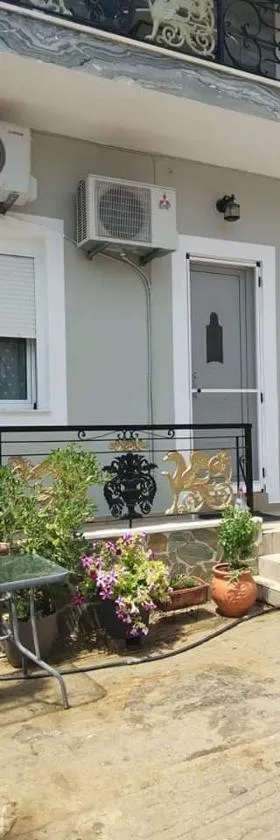 Sady's House，位于Yimnón的酒店