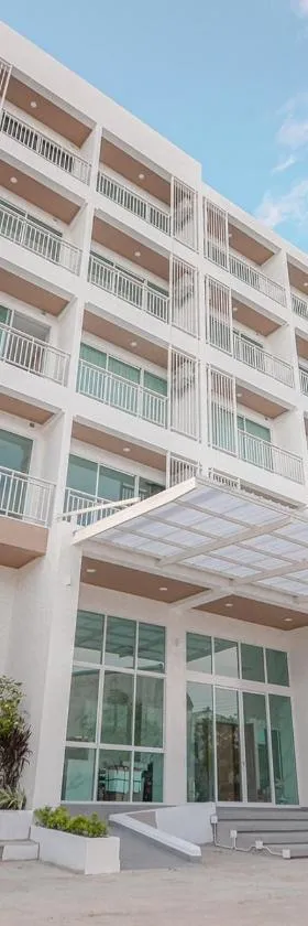 Hotel Agnes，位于武里南的酒店