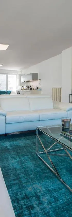 Suites Mana - Le Manaloft, Chic et moderne avec salle privée de Fitness en plein centre-ville de Rethel，位于勒泰勒的酒店
