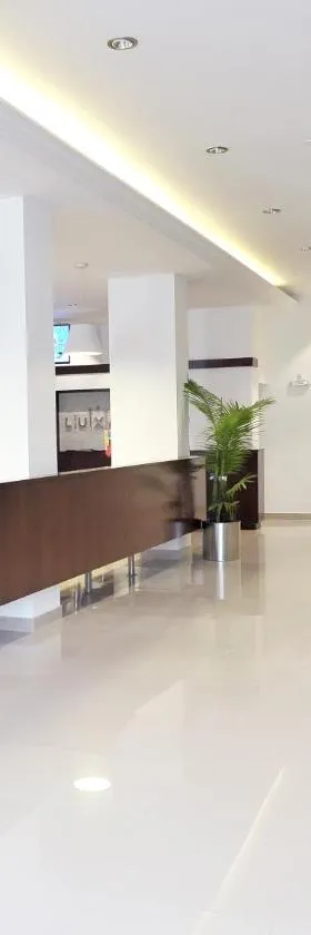 Luxor Hotel & Spa，位于萨尔塔的酒店