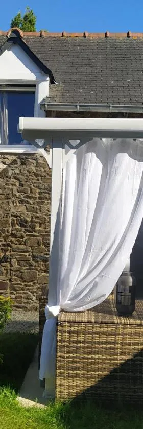 Maisonnette de bord de mer，位于Étables-sur-Mer的酒店