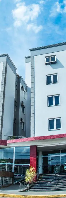 Benos Hotel，位于圣罗莎的酒店