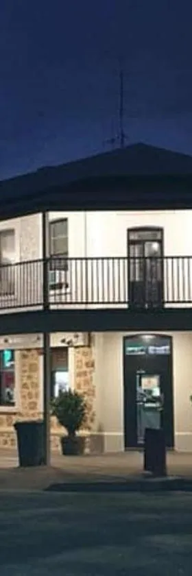 Cornwall Hotel，位于蒙塔的酒店