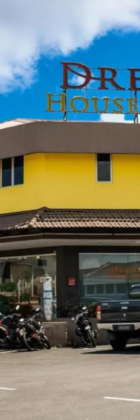Dream House Hotel，位于士姑来的酒店