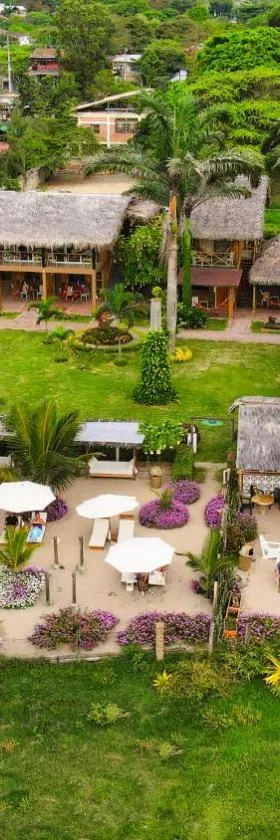 Hotel Kundalini，位于蒙塔尼塔的酒店