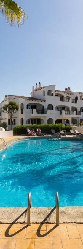Apartamento recién reformado en Cala en Porter，位于卡拉恩波特的酒店