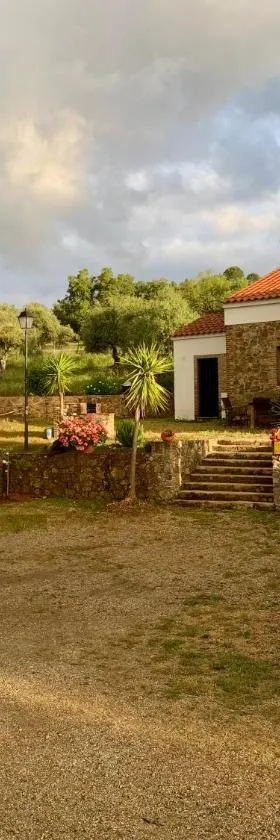 Casa rural La Portilla，位于Aroche的酒店