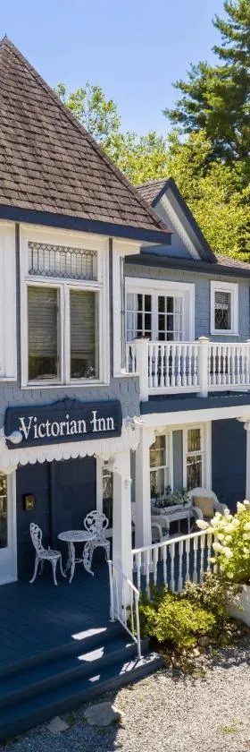 The Victorian Inn Blowing Rock，位于布洛英罗克山的酒店