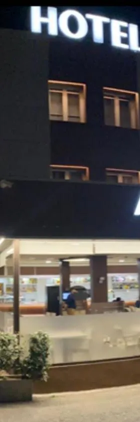 纳斯奥纳尔酒店，位于拉洪克拉的酒店