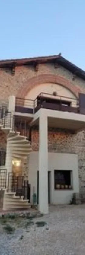 Appartement de charme dans ancienne cave à vin，位于勒宝洛的酒店