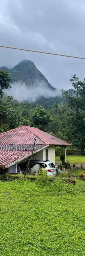 Casa Riverdale Farm Stay，位于Vallikavungal的酒店