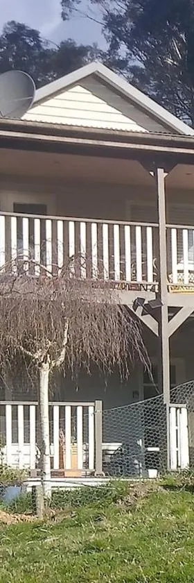 Beautiful Dutch Barn style country house in Merrijig (base of Mt Buller).，位于默立基的酒店