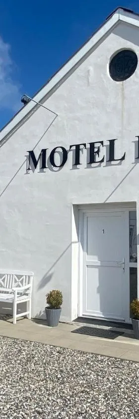 Motel Hune Apartments，位于布洛克胡斯的酒店