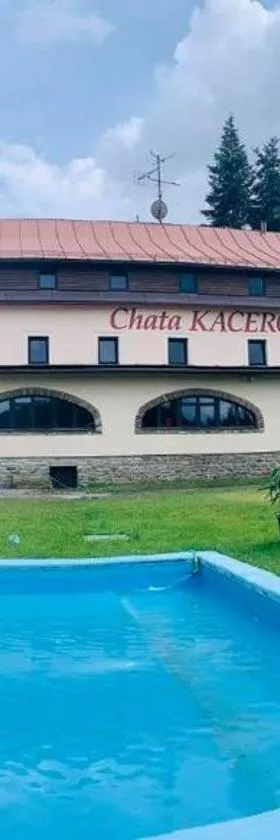 Chata Kačerov，位于Červená的酒店