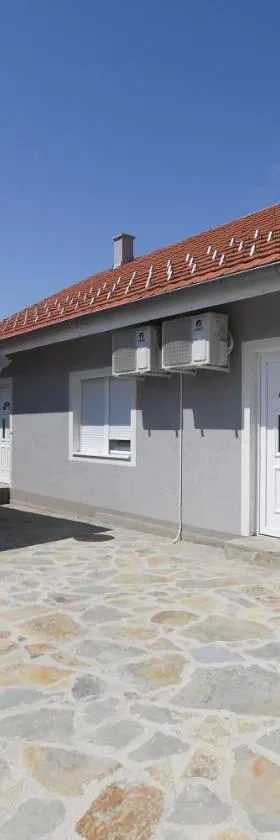 Relax Apartmani Kladovo，位于克拉多沃的酒店