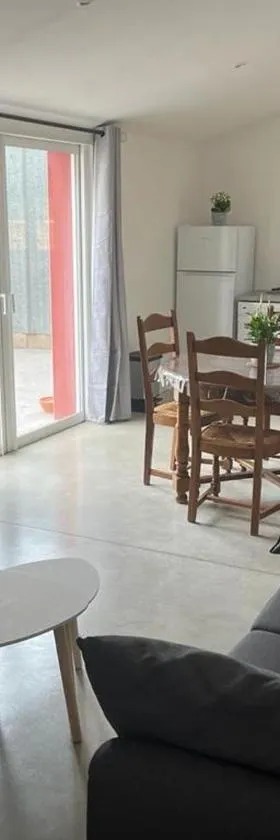 La Massoterie gîte 3，位于Théza的酒店