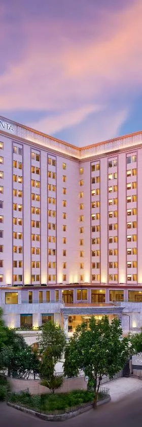 Vivanta Ahmedabad SG Highway，位于艾哈迈达巴德的酒店