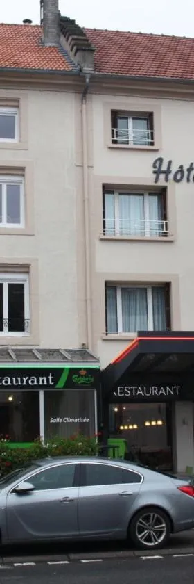 Logis Hôtel- Restaurant La Renaissance，位于巴卡拉的酒店