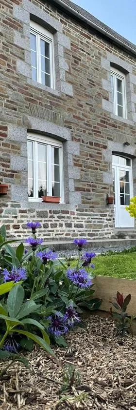 Maison de La Beslière meublé de tourisme 2 étoiles，位于Folligny的酒店