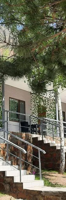 Eagle Rock Nature Stay，位于Angren的酒店