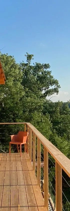 Chatka - A - Vyhlídka nad řekou，位于Zdiby的酒店