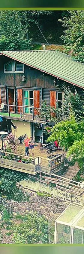 Skymist Maison d'hôtes，位于Biert的酒店