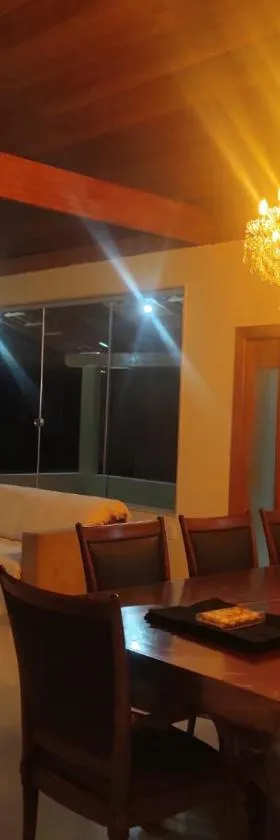 CASA DE CAMPO Banheira, Lareira e Cachoeira，位于佩德拉阿祖尔的酒店