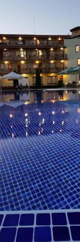 Hotel Grand，位于萨莫科夫的酒店