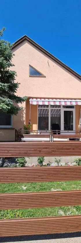 Két szobás, teraszos, kertes vendégház，位于巴拉通马里亚弗都的酒店