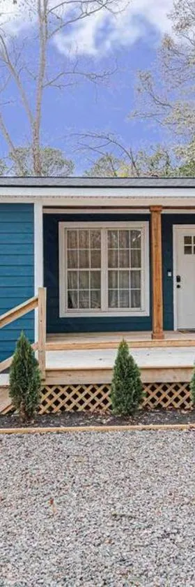 Millcreek Cottage Minutes from Downtown Wilmington，位于利兰的酒店