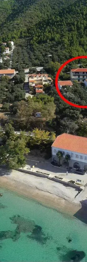 Apartments and rooms by the sea Zuljana, Peljesac - 256，位于乌尔贾纳的酒店