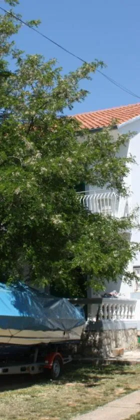 Apartments by the sea Turanj, Biograd - 364，位于图兰杰的酒店