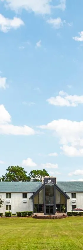 Carolina Pine Inn near Southern Pines-Pinehurst，位于Pinebluff的酒店