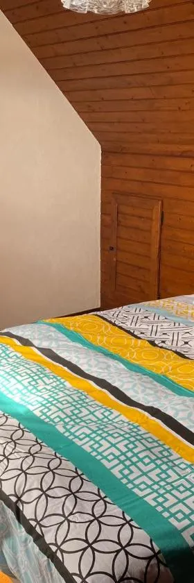Kerberrien lodge avec connection internet，位于Plobannalec-Lesconil的酒店