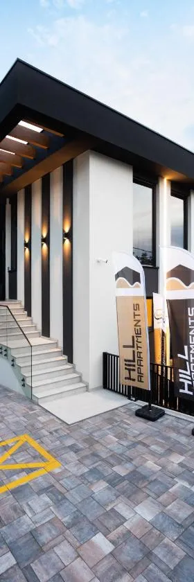 Hill Apartments，位于波扎雷瓦茨的酒店
