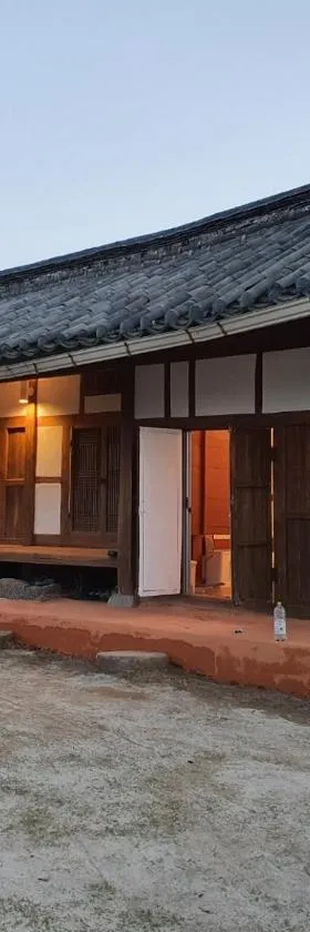 Big Blue House，位于宝城郡的酒店
