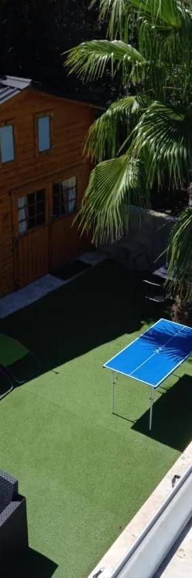 Casa di legnu ,charmant chalet avec piscine，位于帕特里莫尼奥的酒店