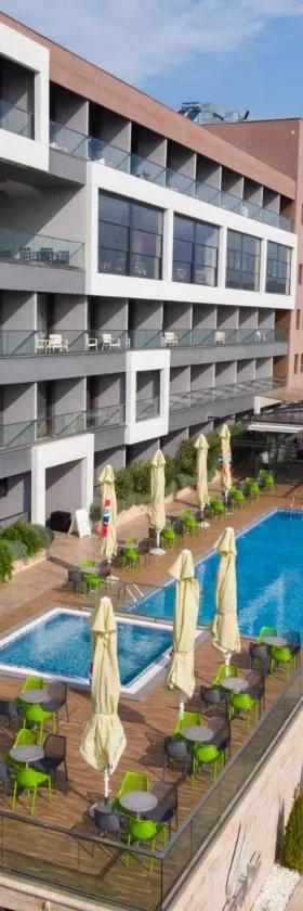 Glorius Hotel，位于韦莱斯的酒店