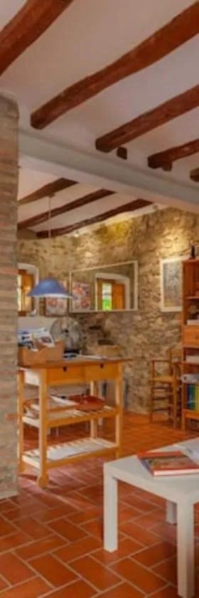 Cal Joanet, acollidora caseta a Gratallops，位于格拉塔略普斯的酒店