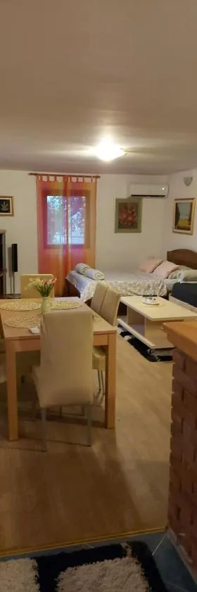 Studio apartman KOTRO，位于Beli Manastir的酒店
